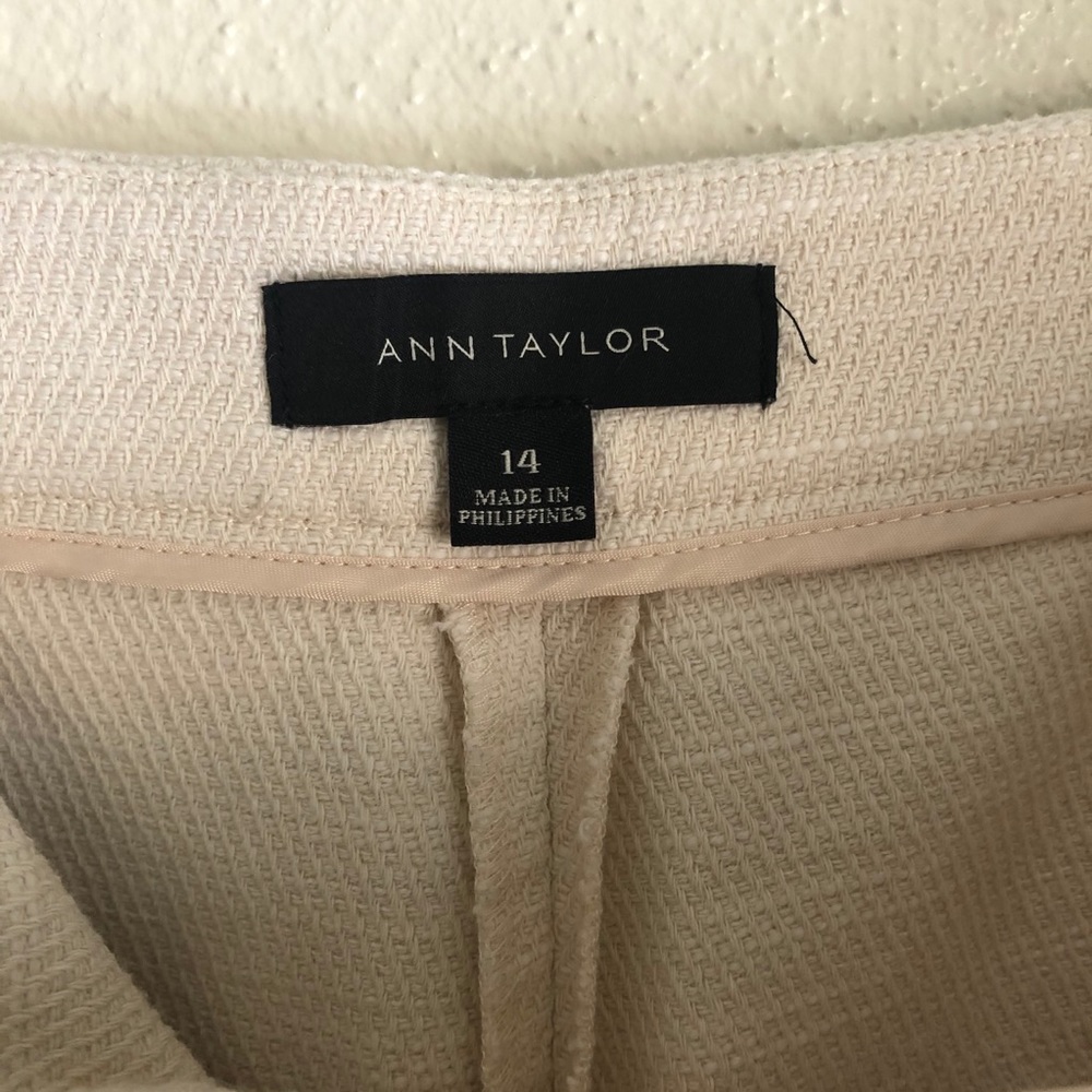 Ann Taylor Cream Knit High Waist Shorts - Picture 3 of 5